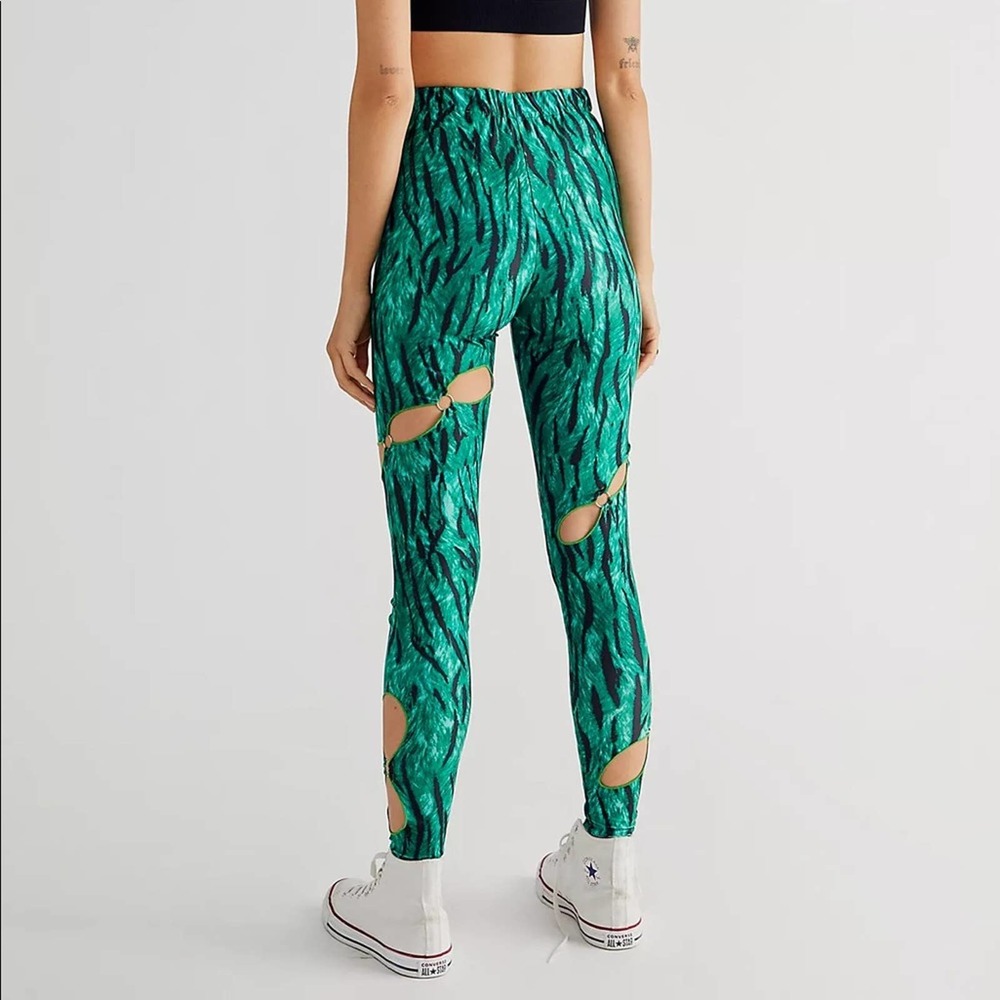NEW Free People x Kim Shui Green Stripe Cutout Leggings - Picture 6 of 16